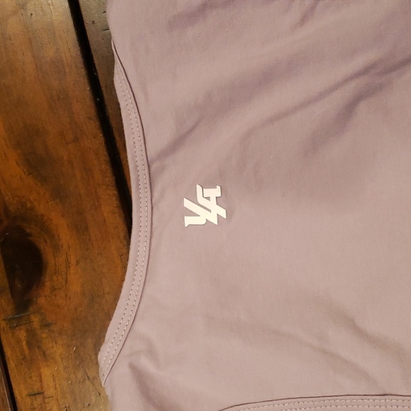 YoungLA momentum tank - Picture 7 of 7